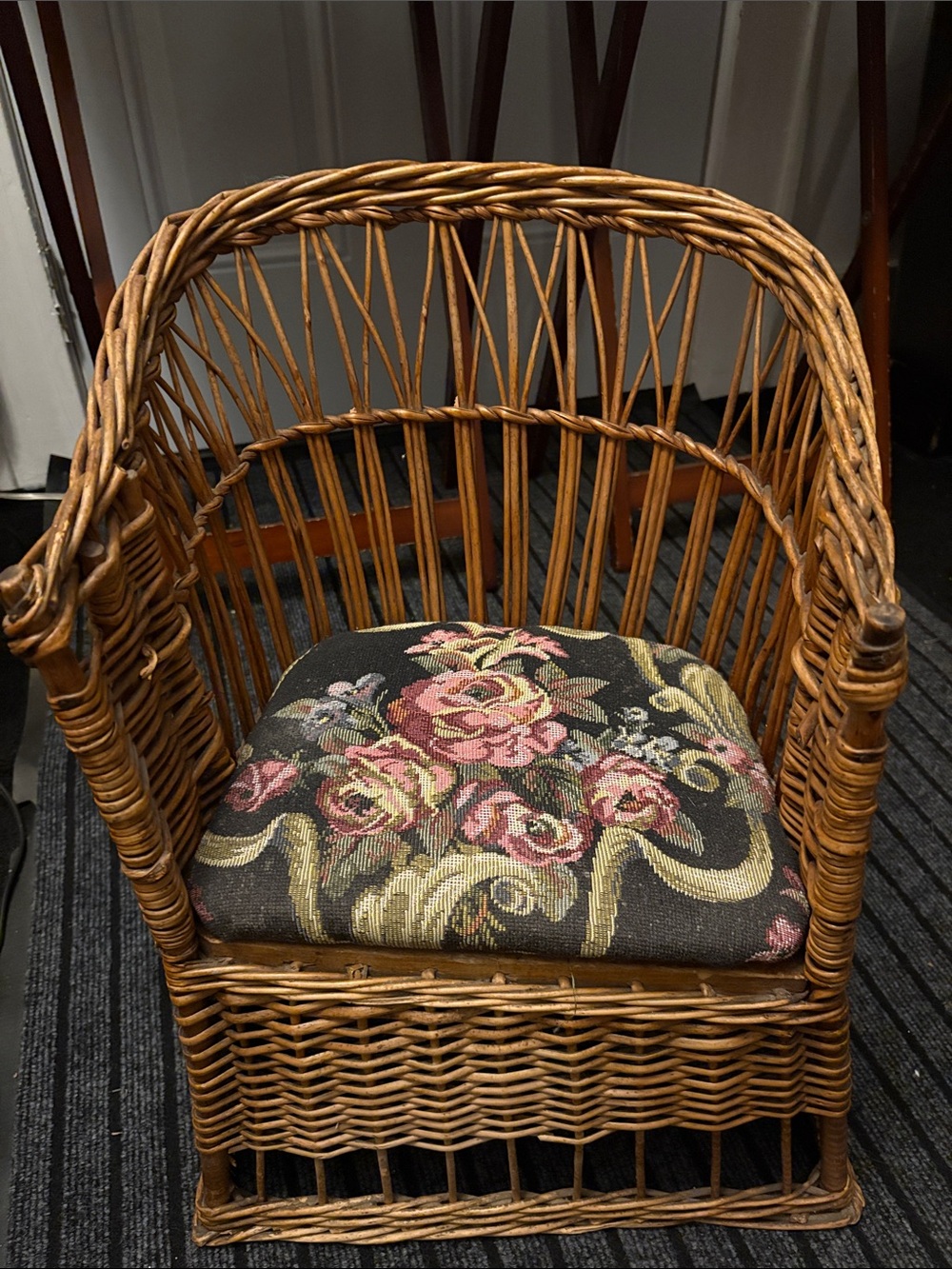 Vintage Wicker Accent Kids Chair/ Potty Chair with Floral Cushion - Brown